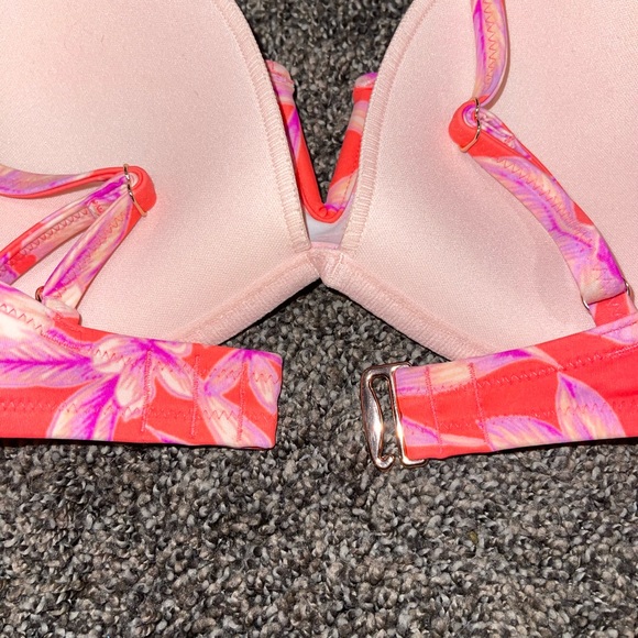 NWOT Target Bikini Top - Picture 4 of 6